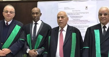 رئيس هيئة الرقابة المالية يشارك بمناقشة رسالة دكتوراه عن مخاطر التأمين