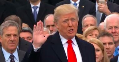 رسمياً.. ترامب يؤدى اليمين رئيساً للولايات المتحدة خلفاً لـ"أوباما"