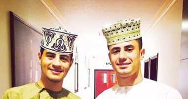 شاهد.. نجما الزمالك بـ"الزى العمانى" مع المنتخب العسكرى 