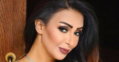 شاهيناز آخر اللاحقات بقطار "فنانات خلعن الحجاب"