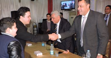 بالصور.. مدير أمن البحيرة يكرم أسر شهداء الشرطة