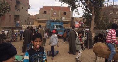 بالصور.. اختفاء اسطوانات الغاز وارتفاع سعرها بمركز أبو تيج