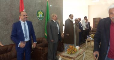 بالصور .. محافظ الإسماعيلية يستقبل لجنة الزراعة والرى بمجلس النواب