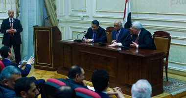 بالصور.. على عبد العال: نضع تشريعات تمكن الموظف العام من اتخاذ القرار دون تخوف