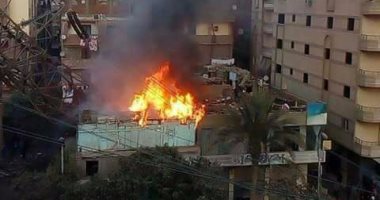 قارئ يناشد المسئولين بالكهرباء نقل أحد أعمدة الضغط العالى بعد تضرر منزله