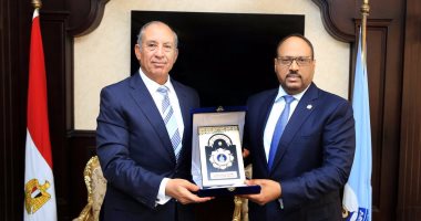 بالصور.. سفير الإمارات لدى مصر يختتم زيارته إلى محافظة البحر الأحمر