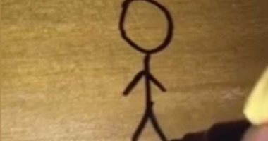 بالفيديو.. السبب العلمى وراء خدعة تحريك الحبر داخل الماء