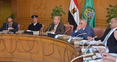بالصور .. محافظ الإسماعيلية : 50 مليون جنيها لتطوير العشوائيات كمرحلة أولى