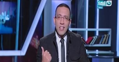 بالفيديو.. خالد صلاح يهنئ الشرطة بعيدها ويصف دعوة الرئيس لزيارة مصابيها بـ"القوية"
