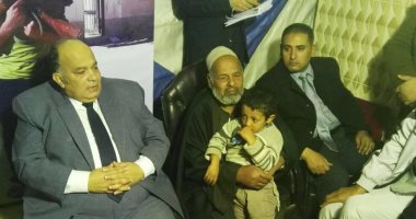 محافظ الدقهلية يقدم العزاء لأسرة الشهيد العراقى