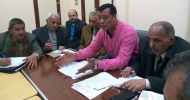 وكيل تعليم أسيوط يجتمع بالموجهين العموم للتعريف بالبوكليت ومميزاته 
