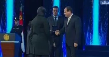 ننشر أسماء الشهداء الحاصلين على أوسمة من الرئيس السيسى فى عيد الشرطة
