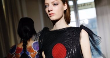 بالصور.. شاهد أجمل 10 تصميمات لدار أزياء "Schiaparelli" بمجموعته الأخيرة