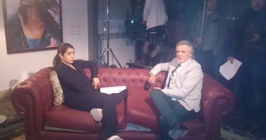 بالصور.. كواليس مسلسل "فوبيا" بديكور منزل أيتن عامر وناصر سيف