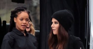بالصور.. ريهانا وساندرا بولوك فى لوكيشن تصوير فيلم "Ocean's Eight"