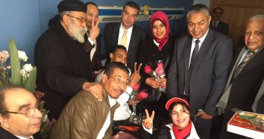 رابطة محبى مصر تزور مصابى الشرطة وتهنئ بالعيد الـ 65
