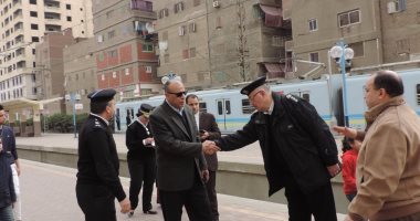 بالصور.. مساعد وزير الداخلية يتابع المترو ويشدد بتفعيل كاميرات المراقبة