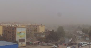 المرور: فتح طريق العلمين الصحراوى بعد تلاشى الشبورة المائية 