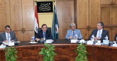 "البترول" تعتمد 3.8 مليار دولار لتنمية المرحلة الأولى من حقل ظهر