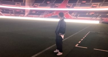بالفيديو.. رونالدينيو يستعيد ذكرياته مع باريس سان جيرمان