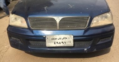 بالصور.. "مرور الجيزة" يضبط سيارة مسروقة بلوحات معدنية مزورة فى بالهرم