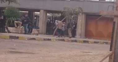 توافد كبير وتكثيف أمنى فى اليوم الثانى لمعرض القاهرة للكتاب