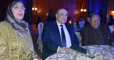 تكريم فاروق الفيشاوى ورشدى أباظة ومحمود ياسين فى احتفالية "السندريلا"