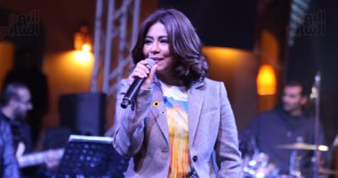 بالفيديو والصور.. شيرين عبد الوهاب تبدأ حفل مهرجان طابا لتنشيط السياحة بـ"آه يا ليل"