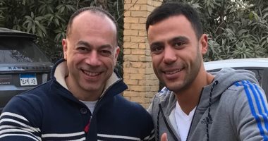 تامر مرسى يعلن بدء تصوير "لمعى القط" لمحمد عادل إمام