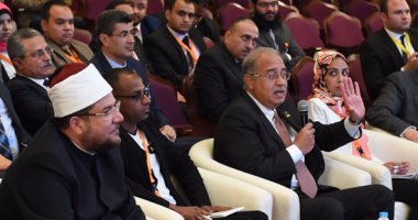 رئيس الوزراء: الدولة تواجه التحديات بالمشروعات القومية