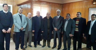 بالصور.. وفد إدارة شرق كفر الشيخ التعليمية يهنئ مدير الأمن بعيد الشرطة