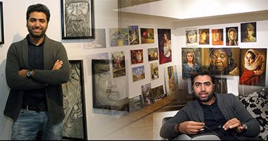 على الراوى.. فنان عشق الرسم فتحول من هاوٍ لمحترف.. أدخل تكنيك مزج الفحم الأبيض بالرصاص.. أحمد حلمى أهداه كلمة شكر على غلاف كتابه بعد تصميمه.. ومحمد هنيدى آمن بموهبته فشاركه بأكاديمية لتعليم الفنون