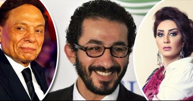 نجوم الفن يشاهدون مباراة مصر والمغرب فى منازلهم.. يتوقعون فوز المنتخب والتأهل لدور الـ4 بأفريقيا.. عادل إمام ينتهى من التصوير مبكرا للحاق بالمباراة وأحمد آدم يشاهده مع أسرته.. ومحمد فؤاد فى الأستوديو