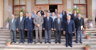وزير التنمية المحلية ومحافظ المنوفية يشهدان اجتماع مجلس الجامعة