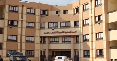 رئيس قطاع مكتب وزير التربية والتعليم يتفقد مدرسة المتفوقين بطنطا