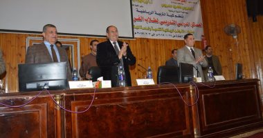 محافظ سوهاج يؤكد على اهمية إقامة المعسكرات التدريبية لطلاب الجامعة 