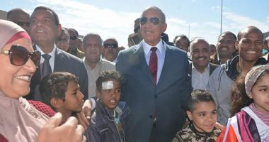 بالصور.. محافظ البحر الأحمر يتفقد بعض المشروعات بمدينة سفاجا