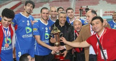 الأهلى يهزم الشمس ويتأهل إلى ربع نهائى كأس الطائرة