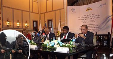 العالم يحارب الإرهاب من أسوان.. أول مبادرة بين الأمم المتحدة والاتحاد البرلمانى الدولى لوضع استراتيجية للمواجهة.. رئيس مجلس النواب يفتتح المؤتمر.. ويؤكد: هناك دول منحت اللجوء للمجرمين باسم حقوق الإنسان