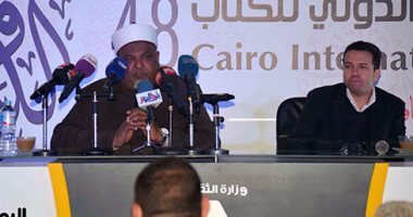 بالصور.. عباس شومان: التطرف أخطر من الإرهاب وكل الديانات فيها متطرفون