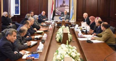 محافظ اﻹسكندرية: رئاسة الوزراء تولى اهتمامًا كبيرًا بملف النظافة