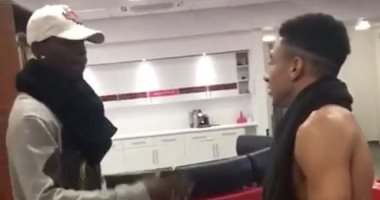 بالفيديو.. بوجبا يستعرض مهاراته فى رقصة الـ"داب" مع لينجارد