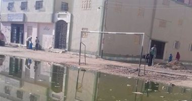 وزير الرياضة يعد على "الفيس بوك" بتطوير مركز شباب درشاى 