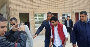 بالصور ..أحمد حمودى يظهر فى الأهلى بعد توقيعه 3 سنوات ونصف