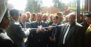 محافظ الغربية يفتتح عددا من المشروعات ببسيون ويتفقد مصانع الخزف بالفرستق