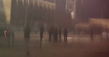 الأمن يحاصر استاد غزل المحلة بعد اشتباكات اللاعبين والجماهير