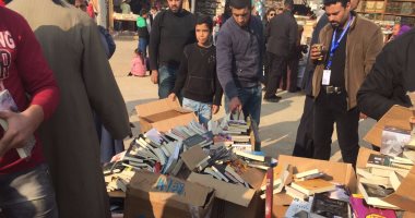 عايزين تشتروا كتبا مخفضة.. زوروا سور الأزبكية للناشرين المصريين بمعرض الكتاب