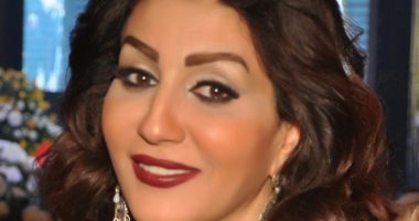وفاء عامر تعمل خادمة فى البيوت بفيلم "كارما" مع عمرو سعد