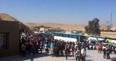 شرطة السياحة تدفع بقوات إضافية بعد زيارة أكثر من 35 ألف مواطن للأهرامات