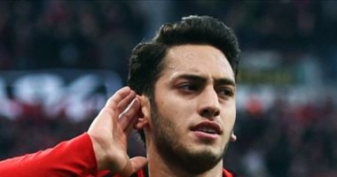 نجم ليفركوزن يحمل والده مسئولية أزمته الأخيرة